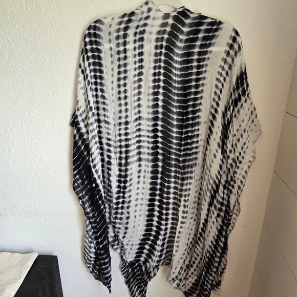 Michael Stars Black and White Dot Pattern OS Swim Cover Up Kimono - Picture 2 of 5